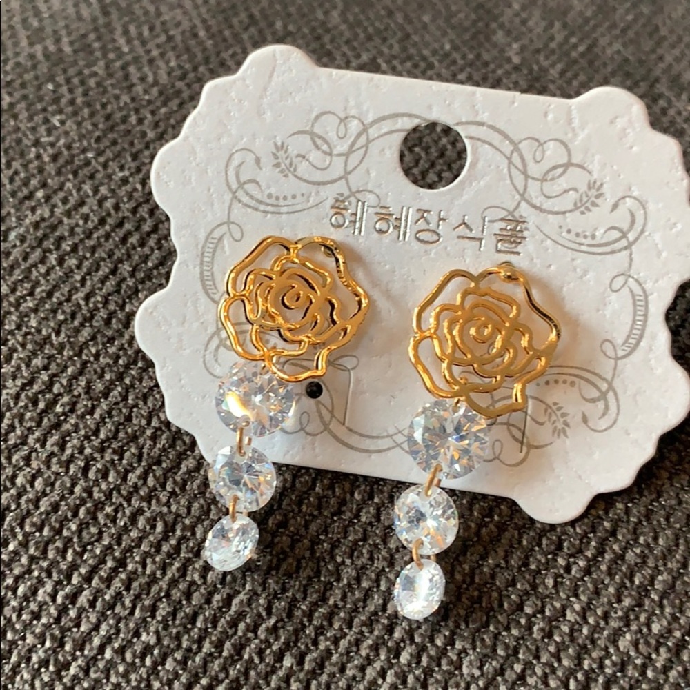 COPY - New camellia gold crystal earrings
